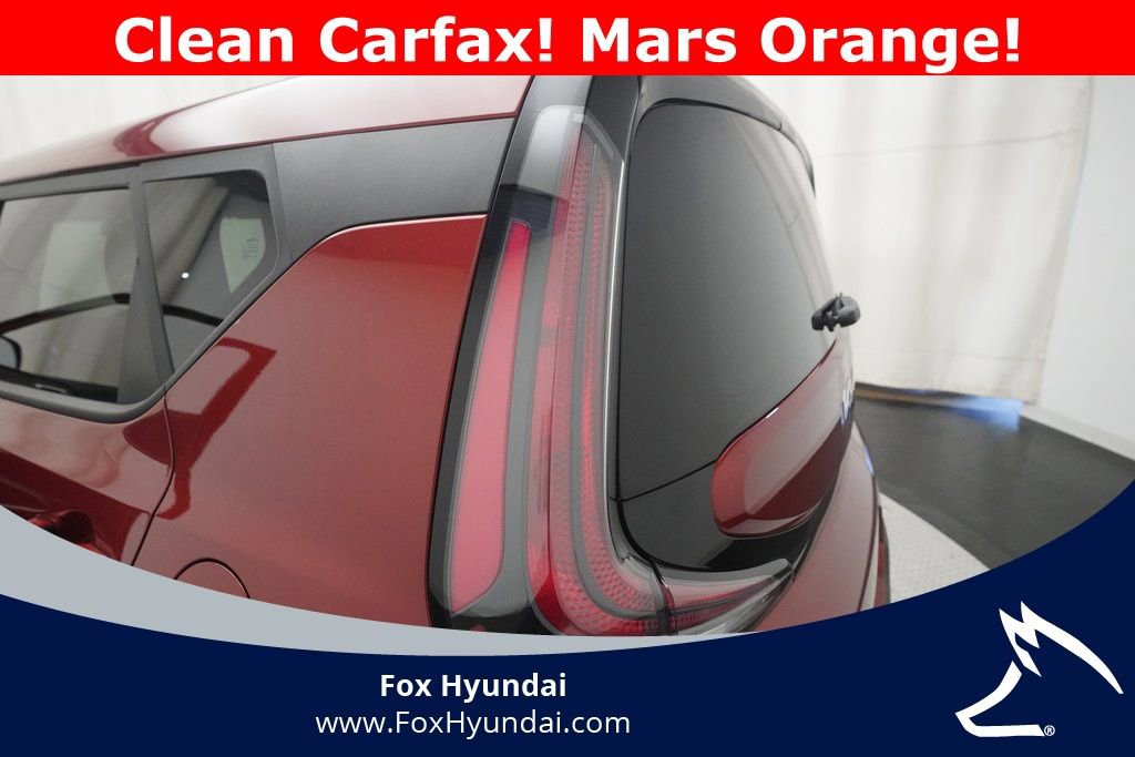 Used 2023 Kia Soul LX image 29