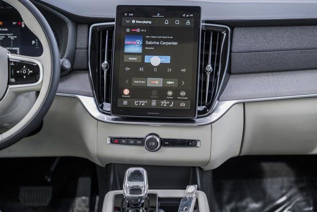 New 2026 Volvo XC90 B6 Ultra w/ Protection Package image 21