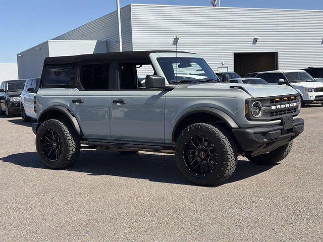 Used 2023 Ford Bronco 4-Door image 4
