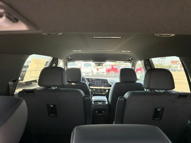 New 2027 Chevrolet Traverse LT w/ Driver Confidence Package FWD image 34