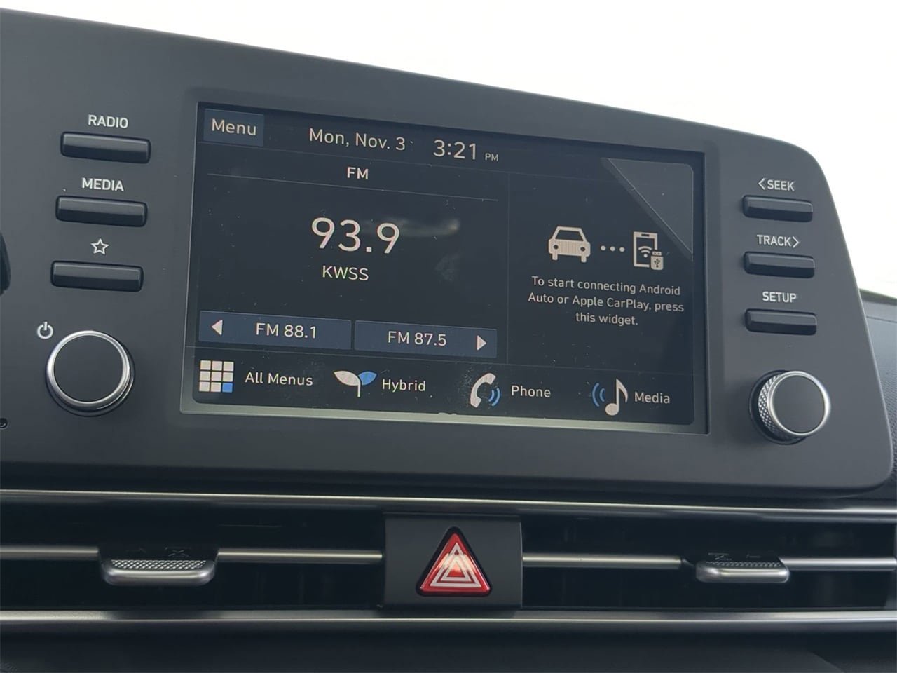 New 2026 Hyundai Elantra Blue FWD image 24