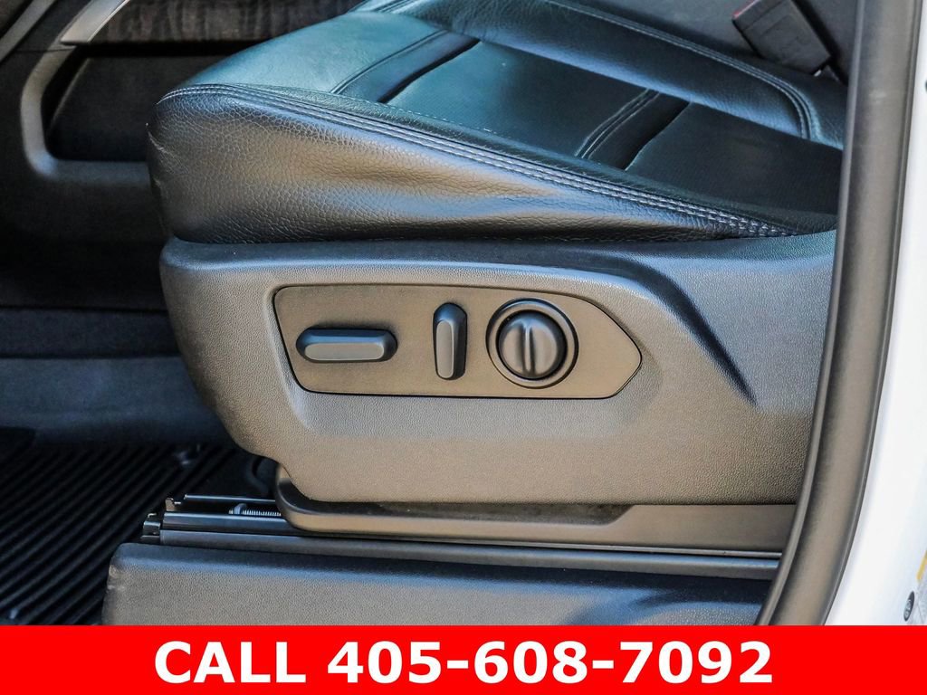 Used 2022 GMC Sierra 3500 Denali w/ Denali Ultimate Package AWD/4WD image 33