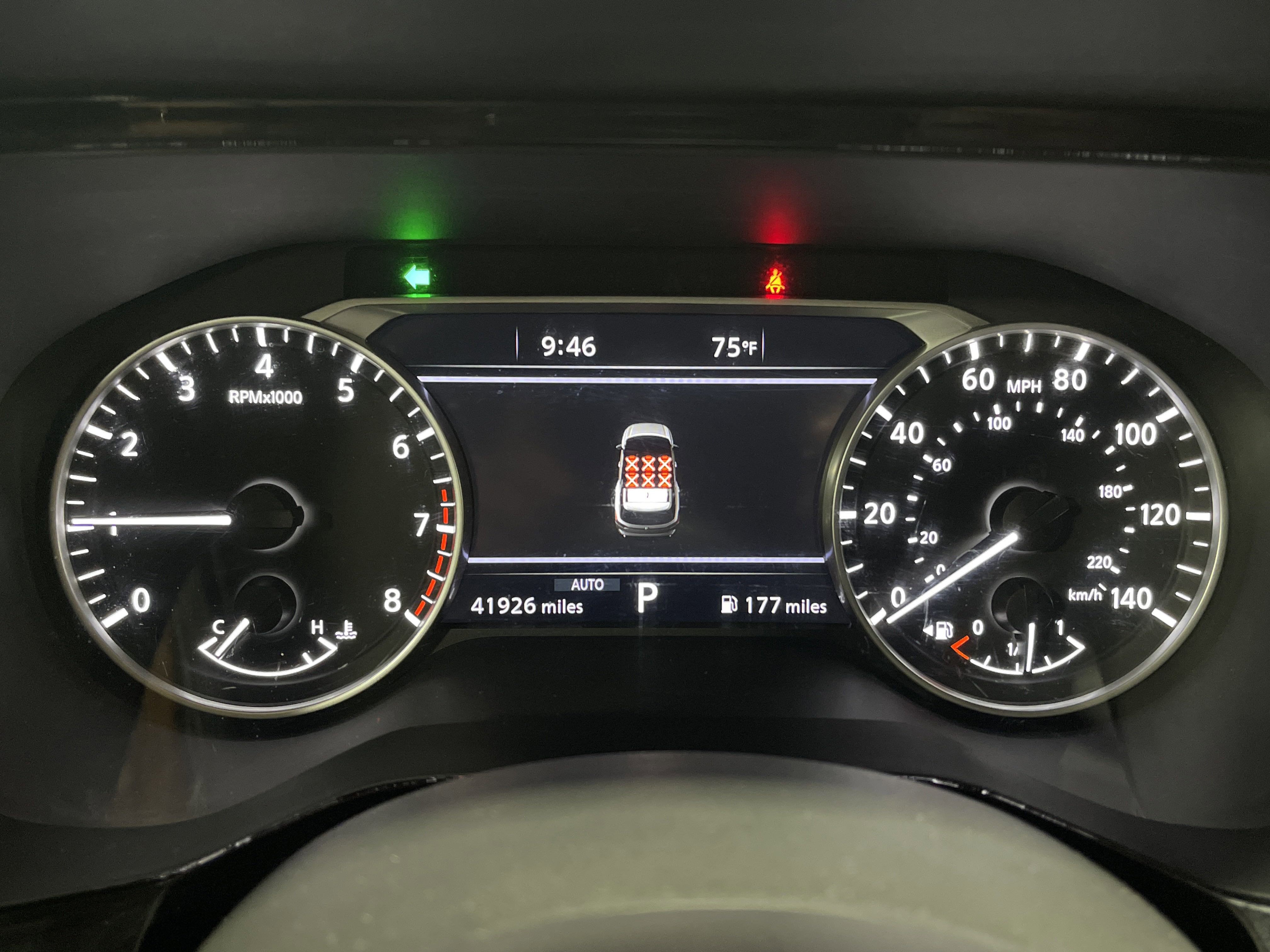 Used 2023 Nissan Pathfinder SL w/ Black Appearance Package image 18