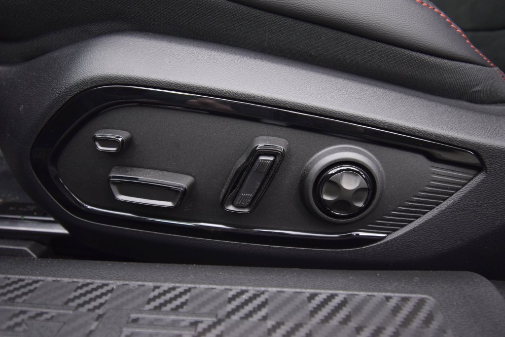 New 2026 Dodge Charger R/T AWD/4WD image 31
