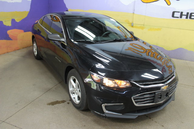 Used 2016 Chevrolet Malibu LS FWD image 2