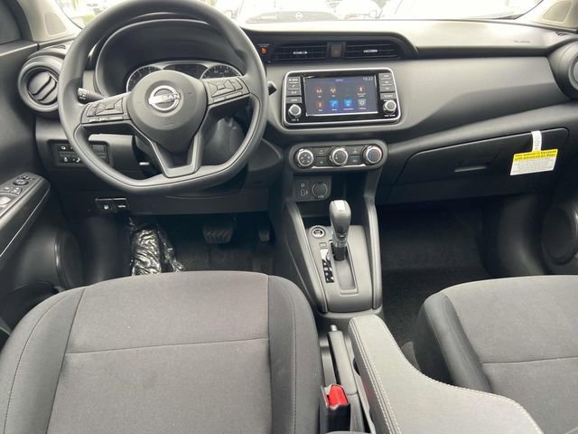 New 2025 Nissan Kicks Play S image 8