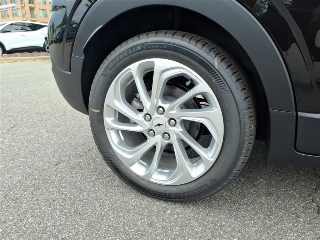 New 2027 Chevrolet Bolt LT FWD image 26