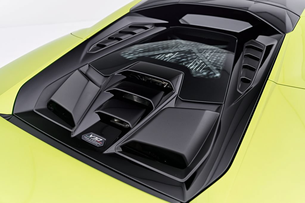 Used 2023 Lamborghini Huracan Tecnica RWD image 35