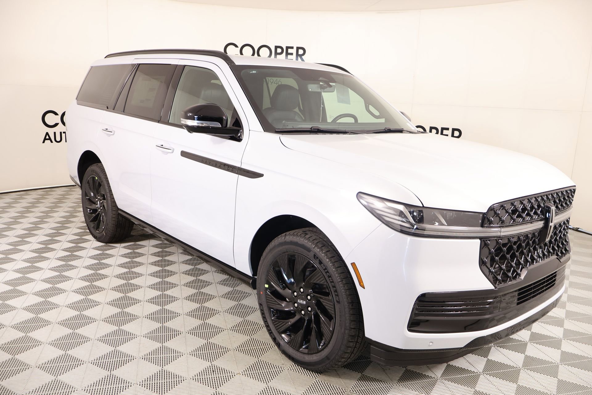 New 2026 Lincoln Navigator Reserve image 1