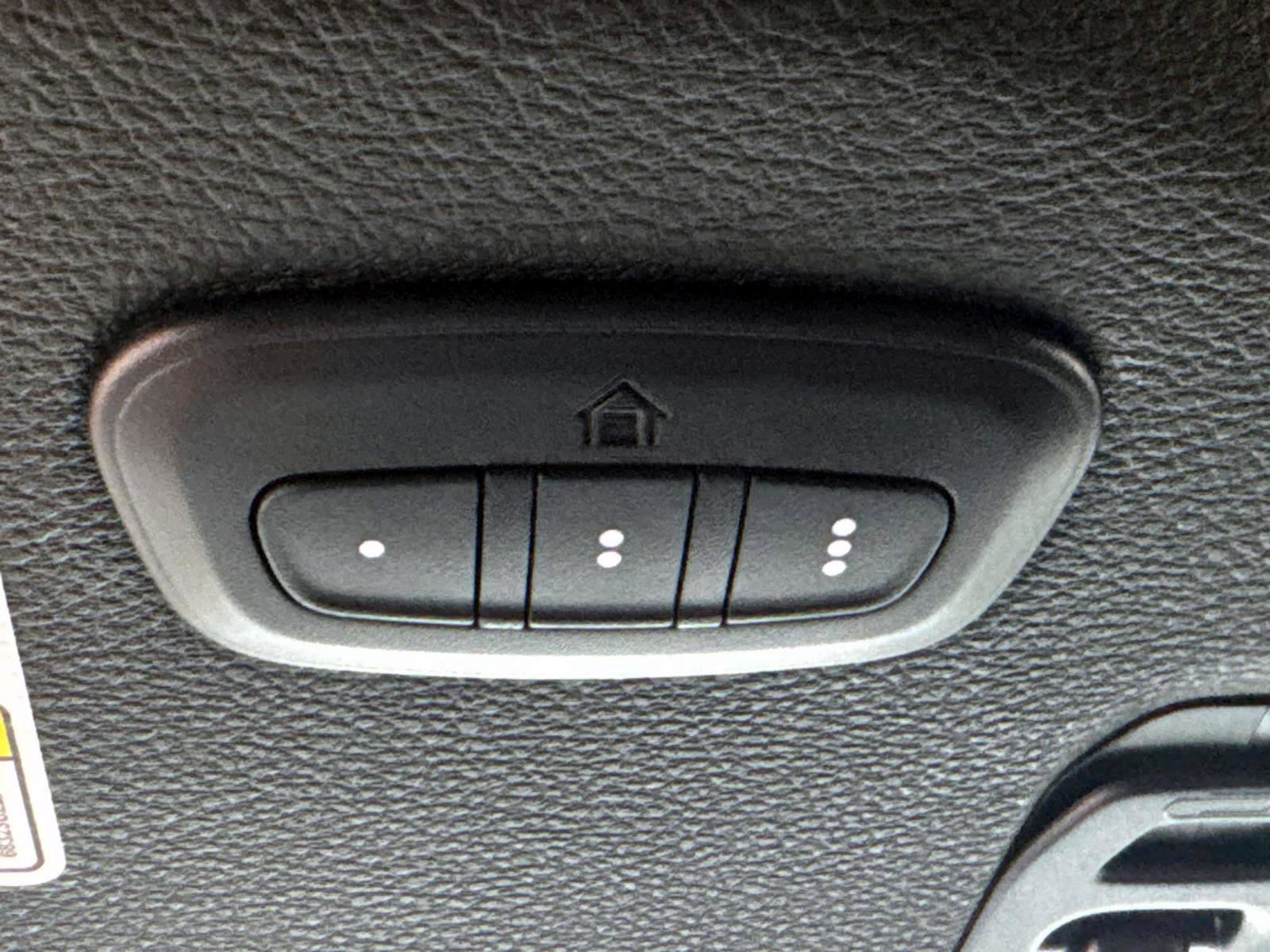 Used 2023 Jeep Wrangler Unlimited Sahara w/ Cold Weather Group image 24