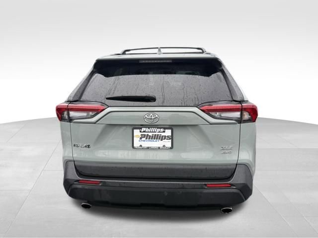 Used 2021 Toyota RAV4 XLE w/ Convenience Package image 13