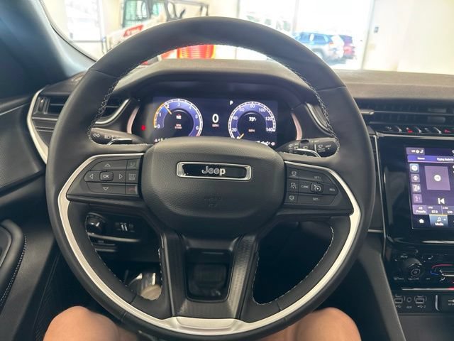 Used 2024 Jeep Grand Cherokee L Altitude AWD/4WD image 37