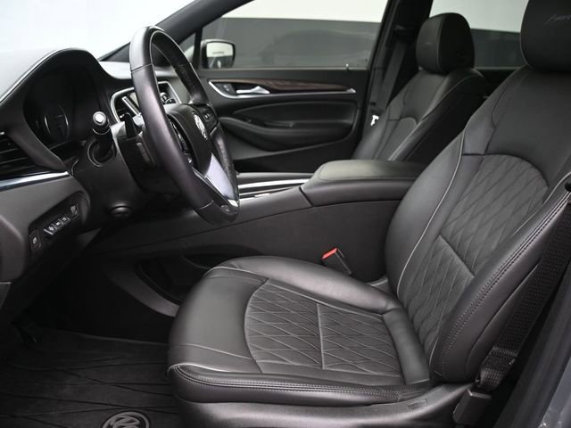 Used 2024 Buick Enclave Avenir w/ Avenir Technology Package image 10
