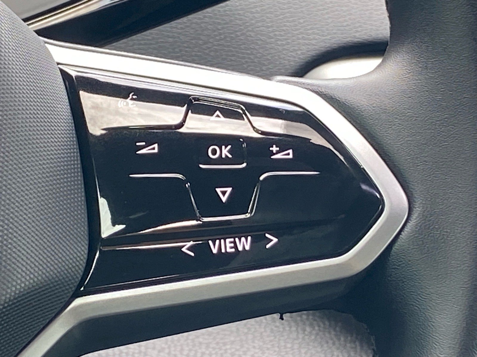 Certified 2023 Volkswagen ID.4 Pro S AWD/4WD image 9