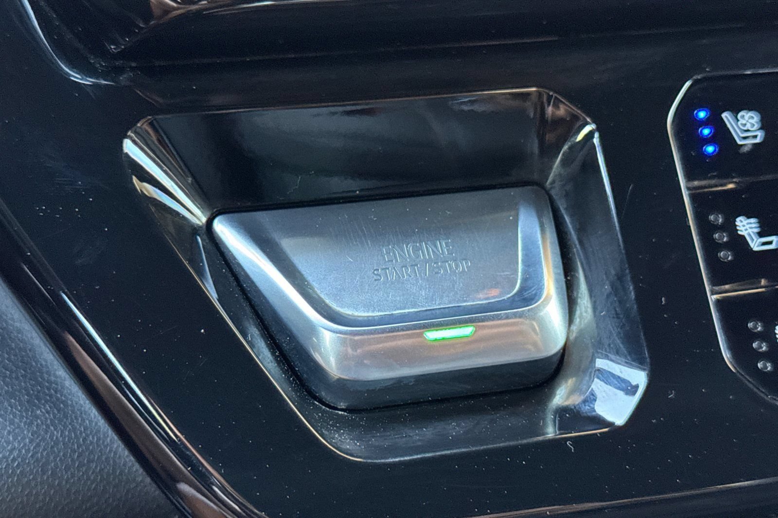 Certified 2026 GMC Sierra 2500 AT4 AWD/4WD image 22