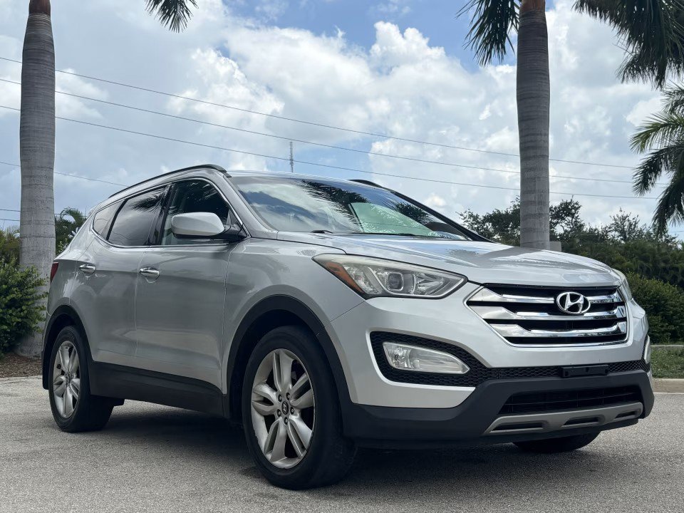 Used 2013 Hyundai Santa Fe Sport 2.0T AWD/4WD image 4