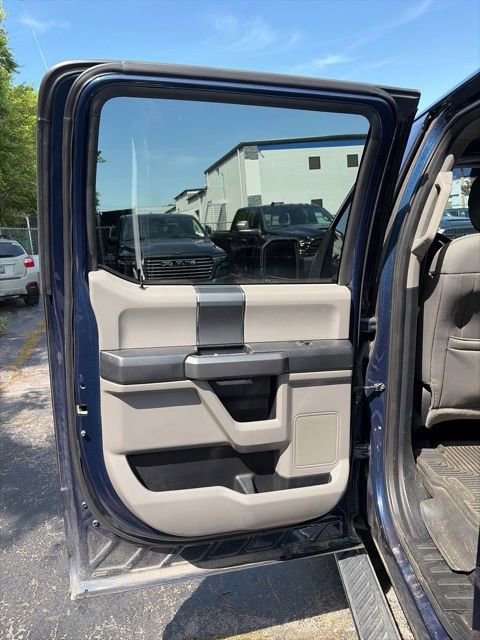 Used 2016 Ford F150 XLT w/ Equipment Group 302A Luxury AWD/4WD image 26