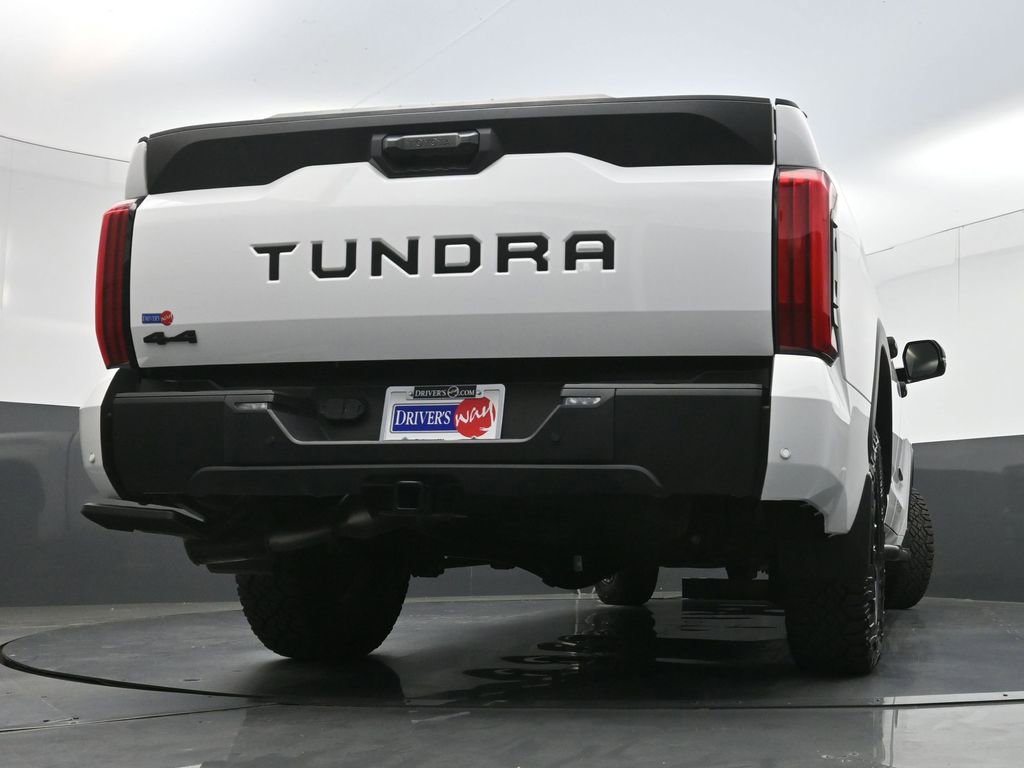 Used 2025 Toyota Tundra SR5 w/ SR5 Convenience Package AWD/4WD image 31