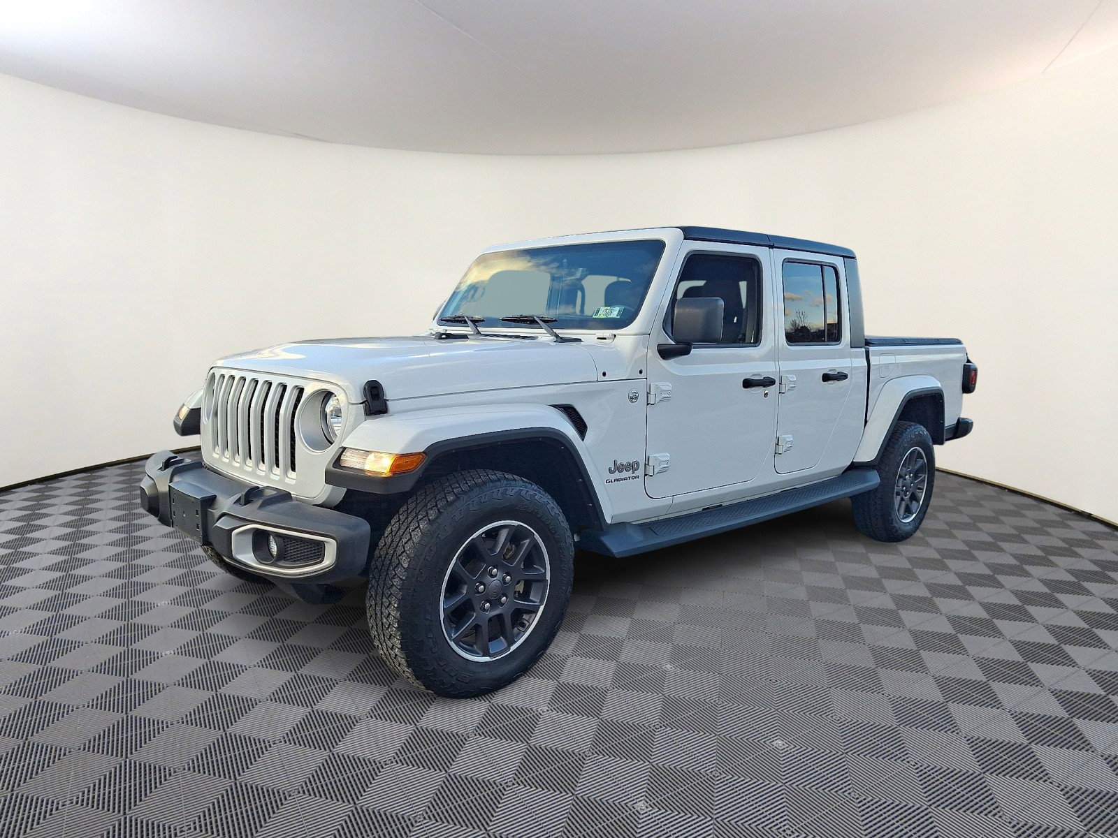 Used 2022 Jeep Gladiator Overland w/ Popular Equipment Package