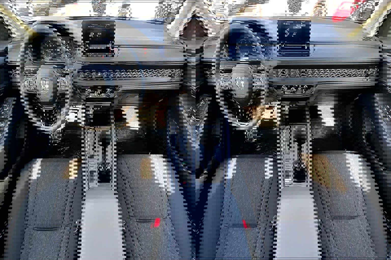 Used 2025 Honda Accord LX image 16