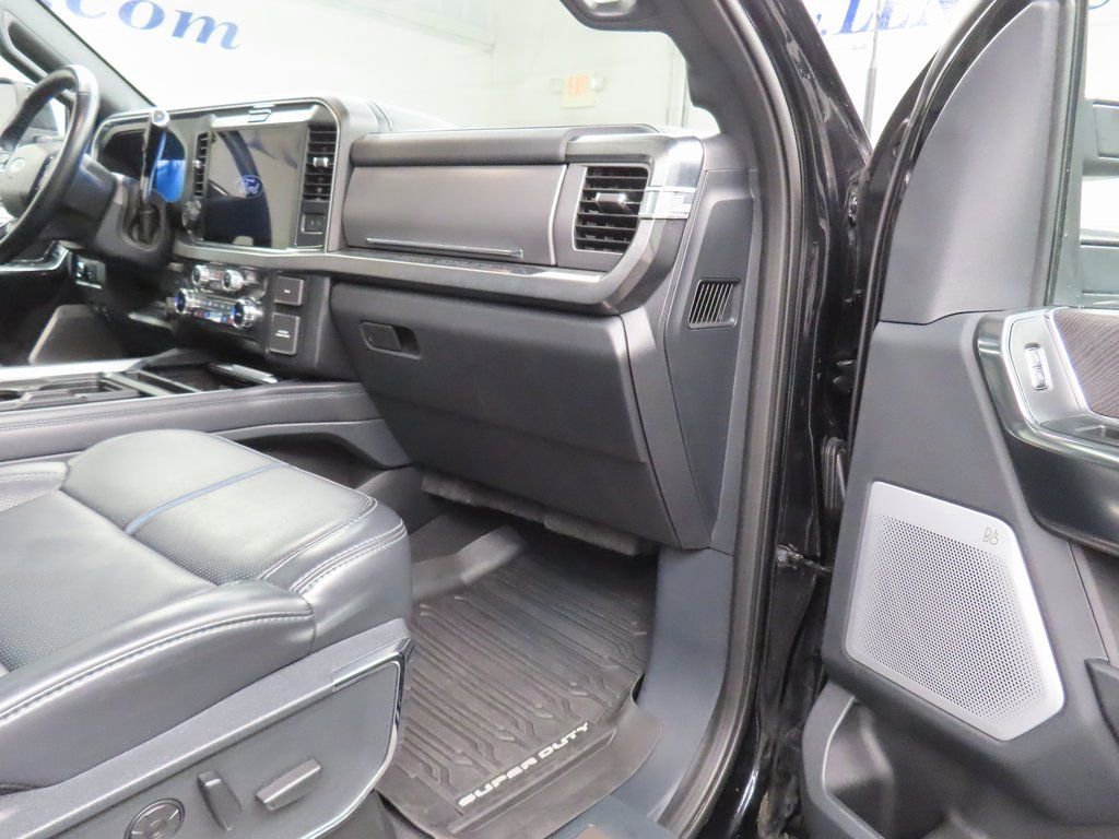 Used 2025 Ford F250 Platinum image 41