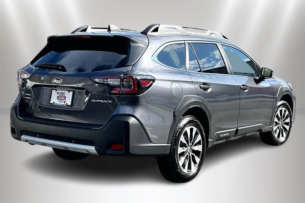 Certified 2025 Subaru Outback Limited image 5