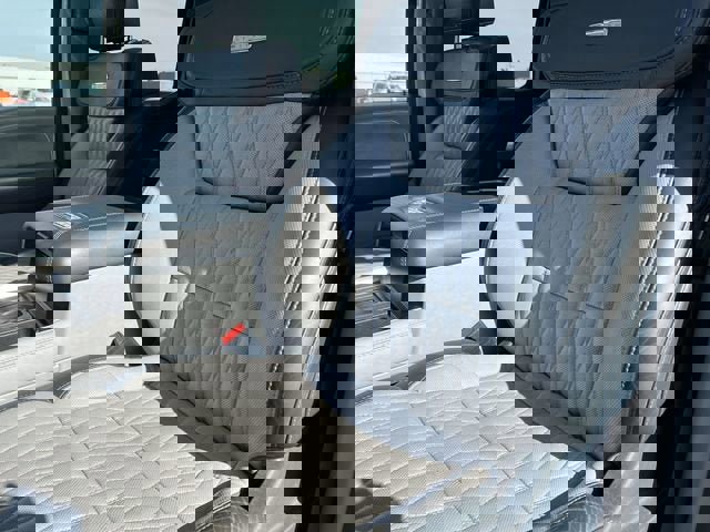 Used 2023 Ford F250 Limited image 20