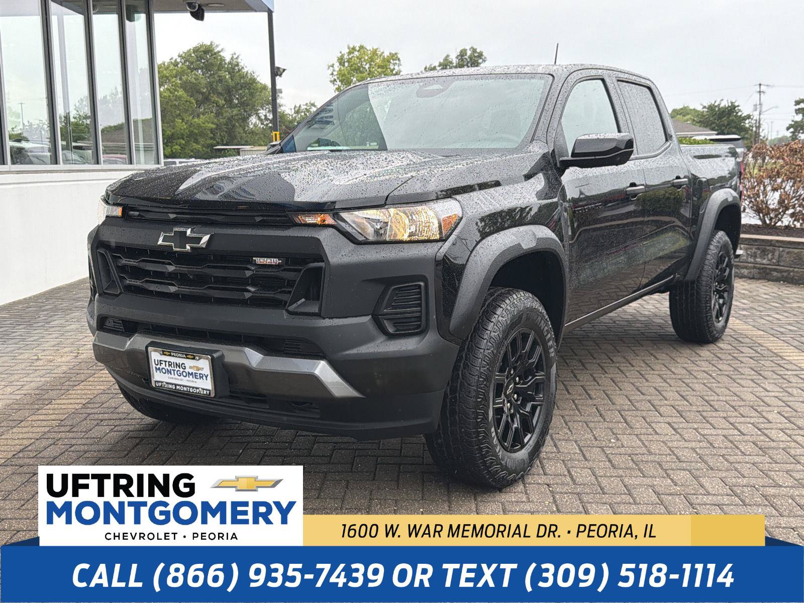 Used 2024 Chevrolet Colorado Trail Boss w/ Technology Package AWD/4WD image 1