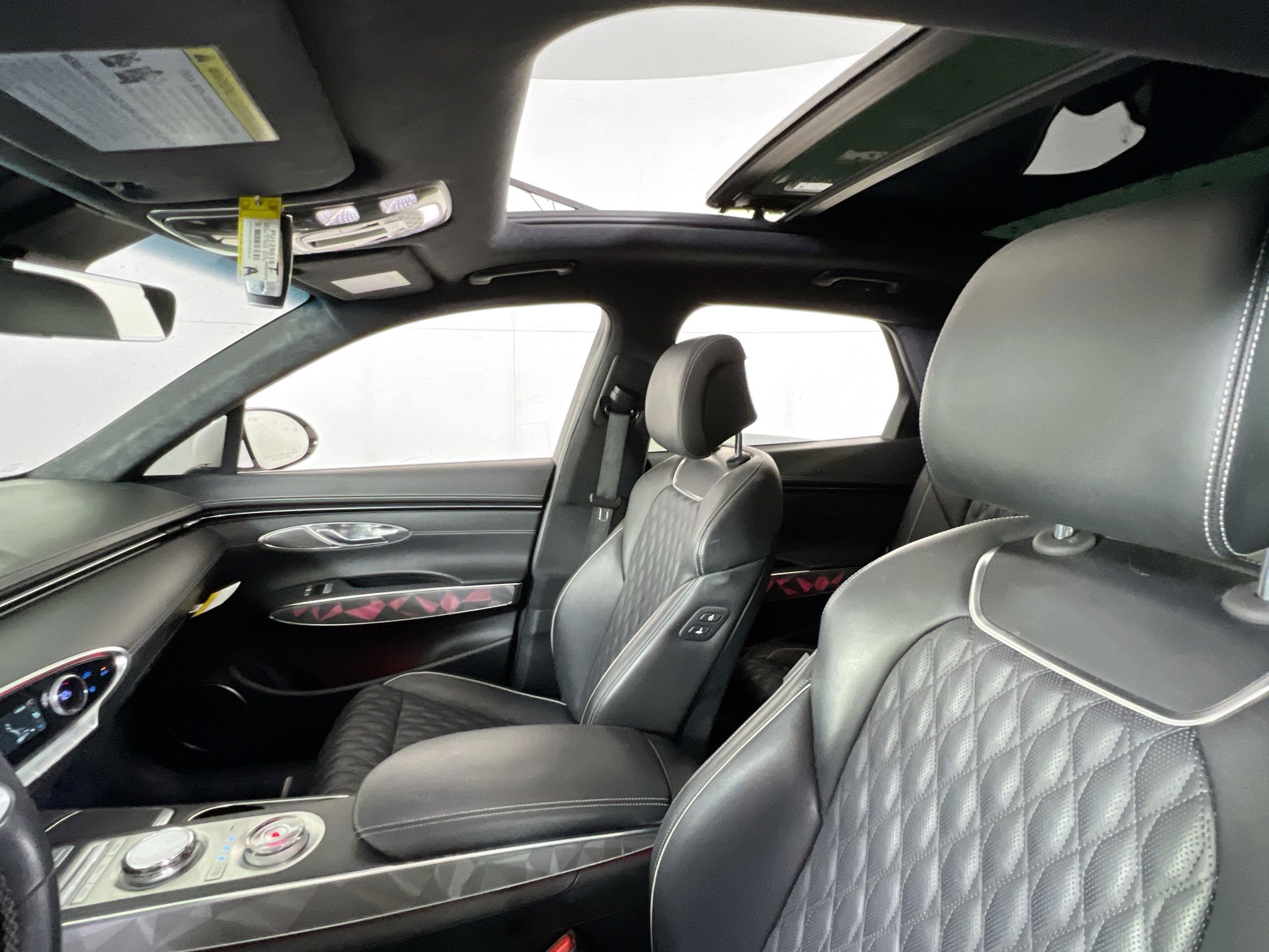 Used 2023 Genesis GV70 3.5T Sport w/ Sport Advanced Package image 22