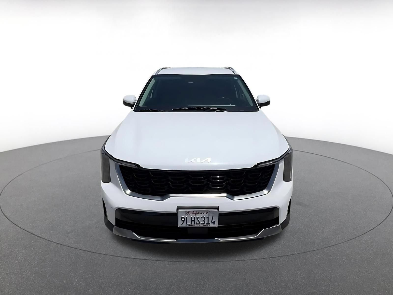 Used 2024 Kia Sorento S FWD image 4