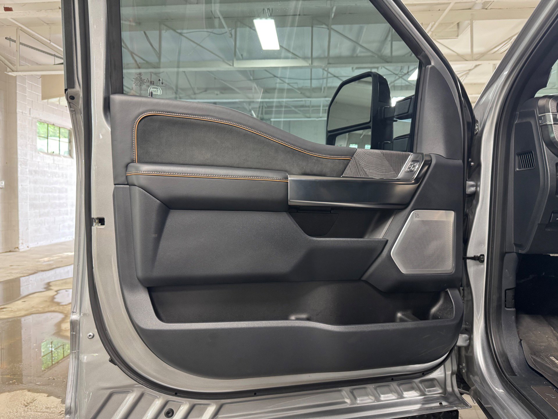 Used 2024 Ford F450 Platinum w/ Camper Package image 63