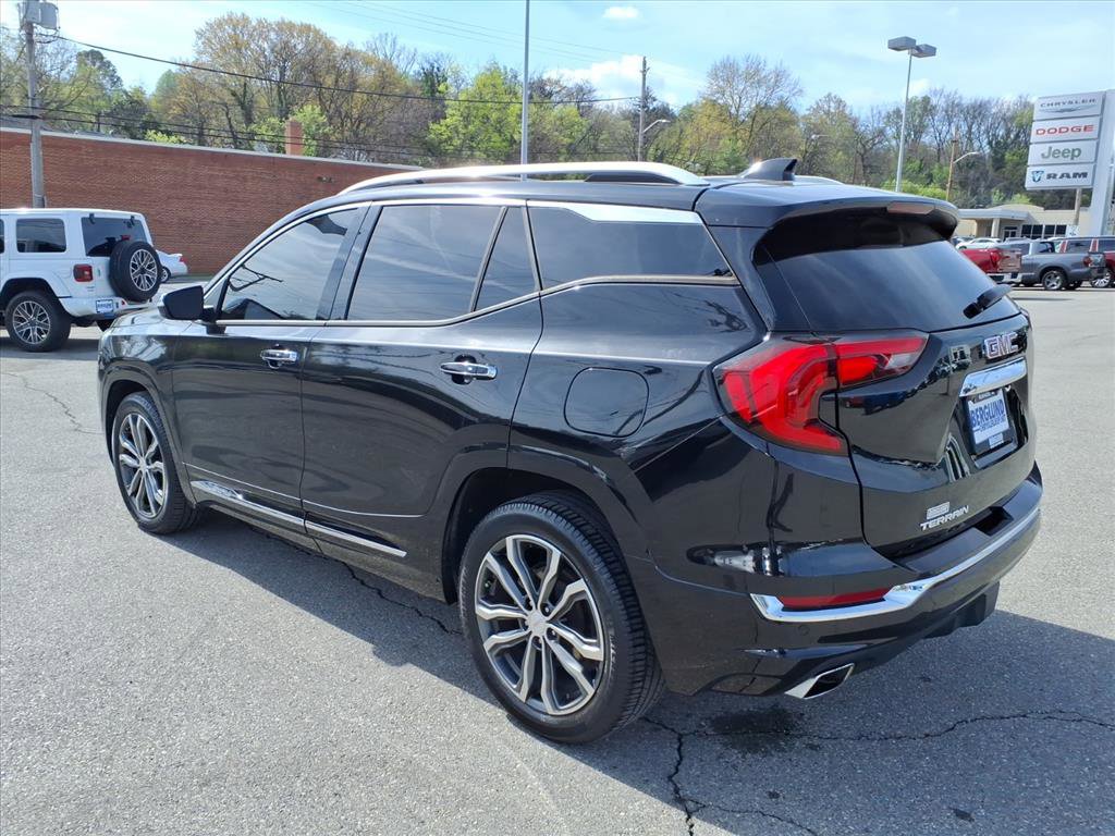 Used 2020 GMC Terrain Denali w/ Denali Premium Package image 6