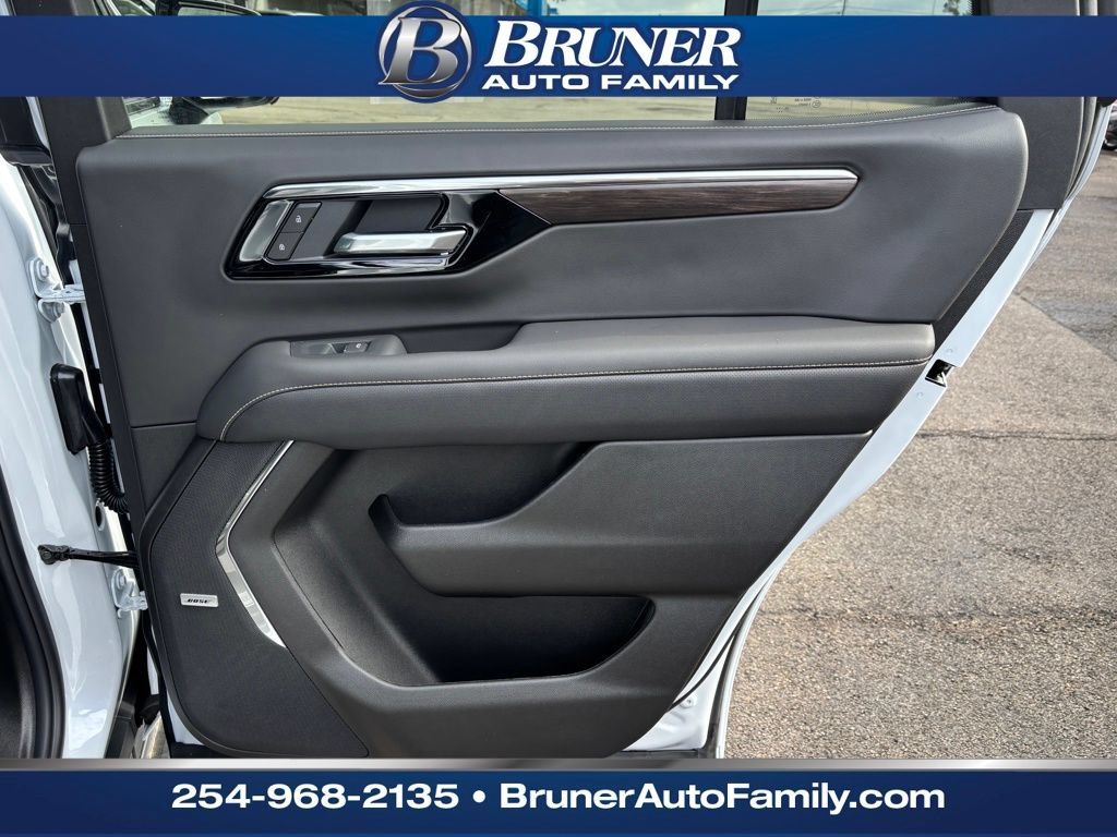 New 2026 Chevrolet Tahoe Premier AWD/4WD image 17