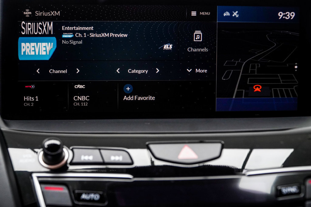 Used 2023 Acura RDX w/ Advance Package FWD image 30