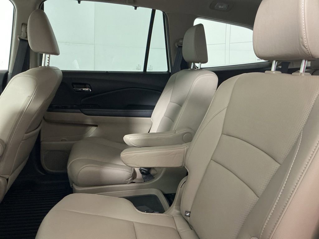 Used 2017 Honda Pilot Elite image 26