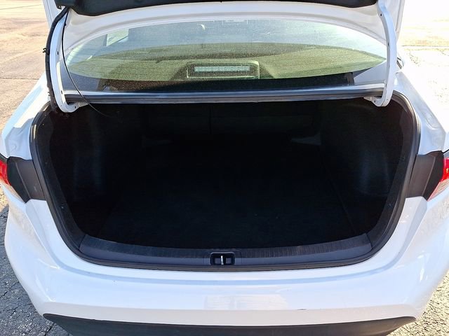 Used 2024 Toyota Corolla LE FWD image 27