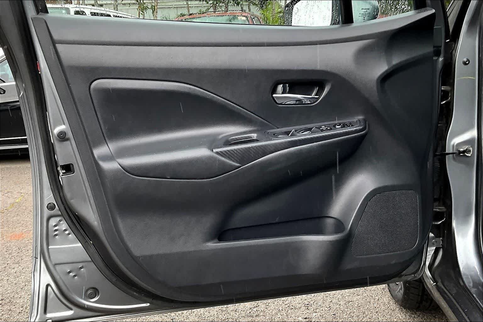 Used 2023 Nissan Versa SV FWD image 27