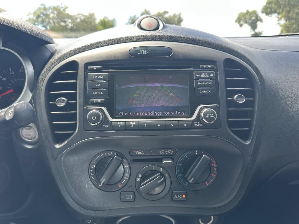 Used 2017 Nissan Juke S FWD image 9