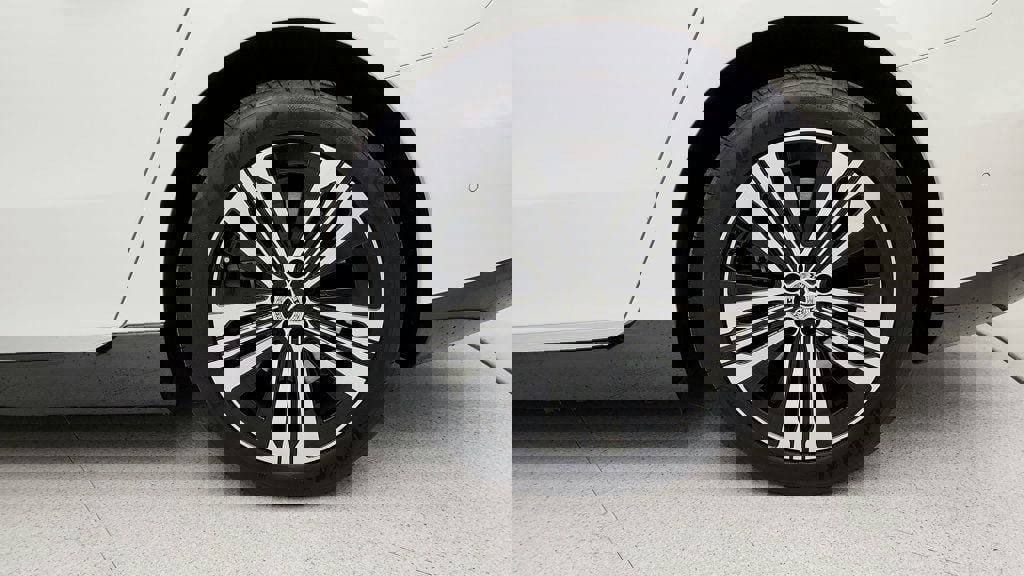 Used 2023 Mercedes-Benz EQS 450+ EQS 450+ Sedan with Active Amb image 9