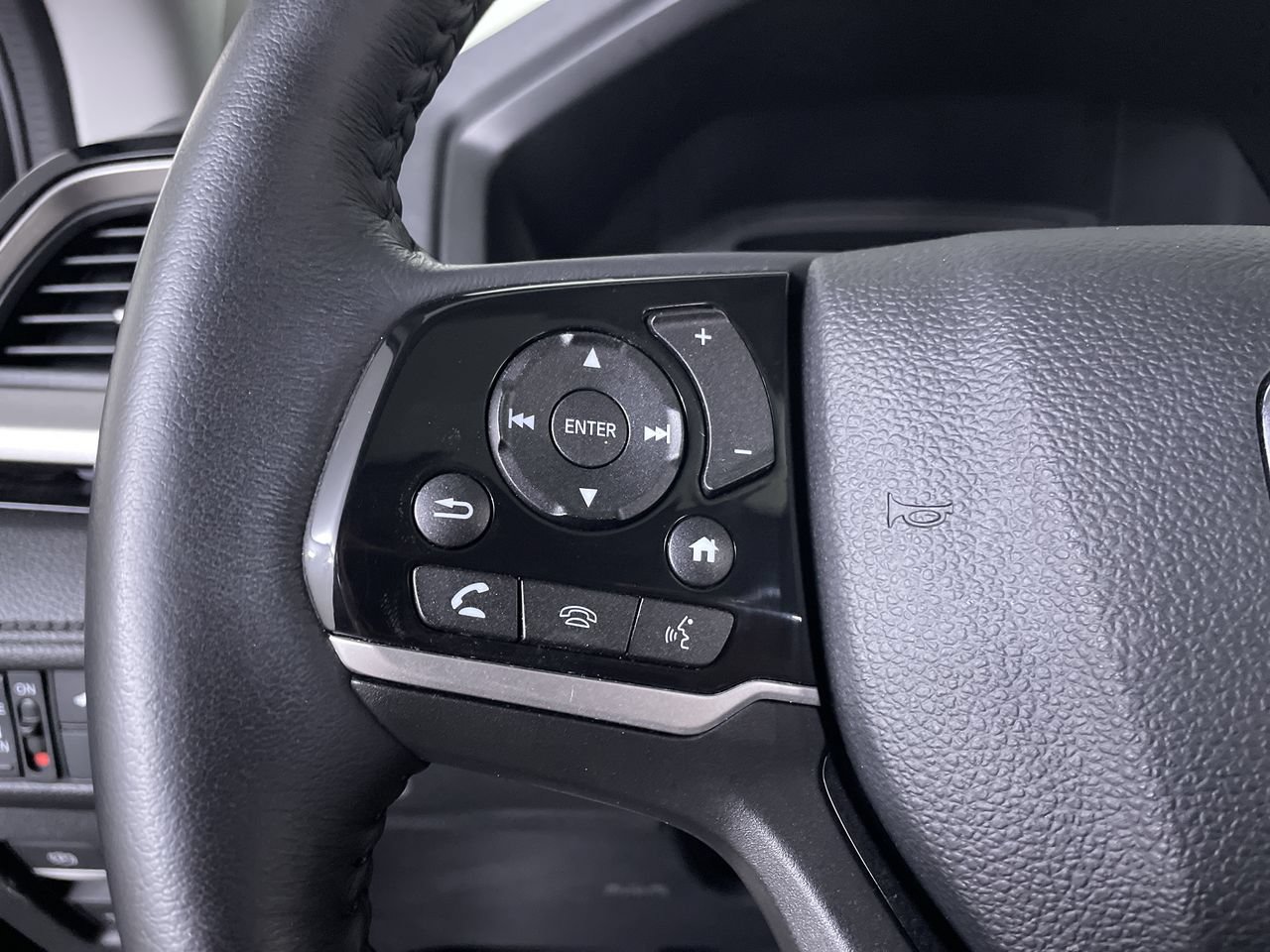 Used 2023 Honda Odyssey Touring image 26