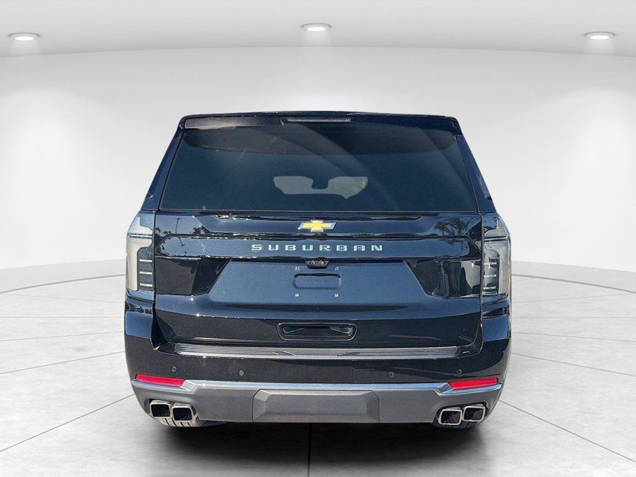 Used 2025 Chevrolet Suburban High Country image 5