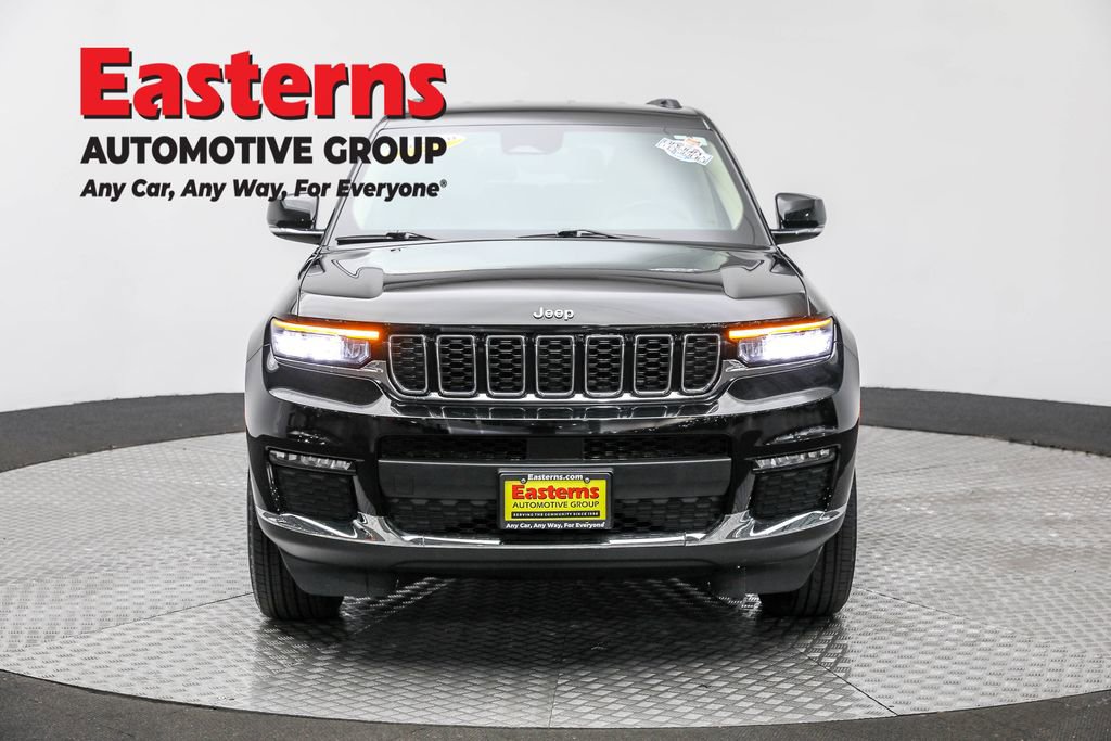 Used 2022 Jeep Grand Cherokee L Limited image 2