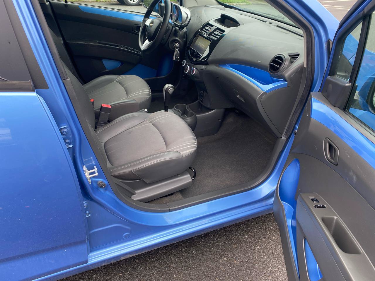 Used 2015 Chevrolet Spark LT FWD image 22