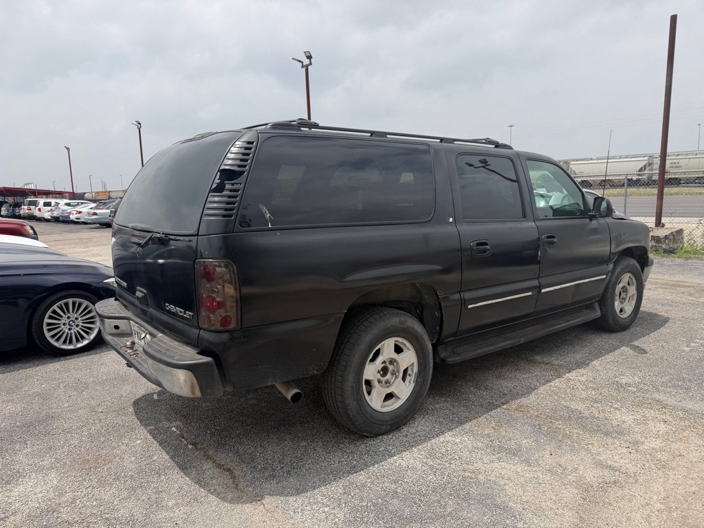 Used 2002 Chevrolet Suburban LT RWD image 14