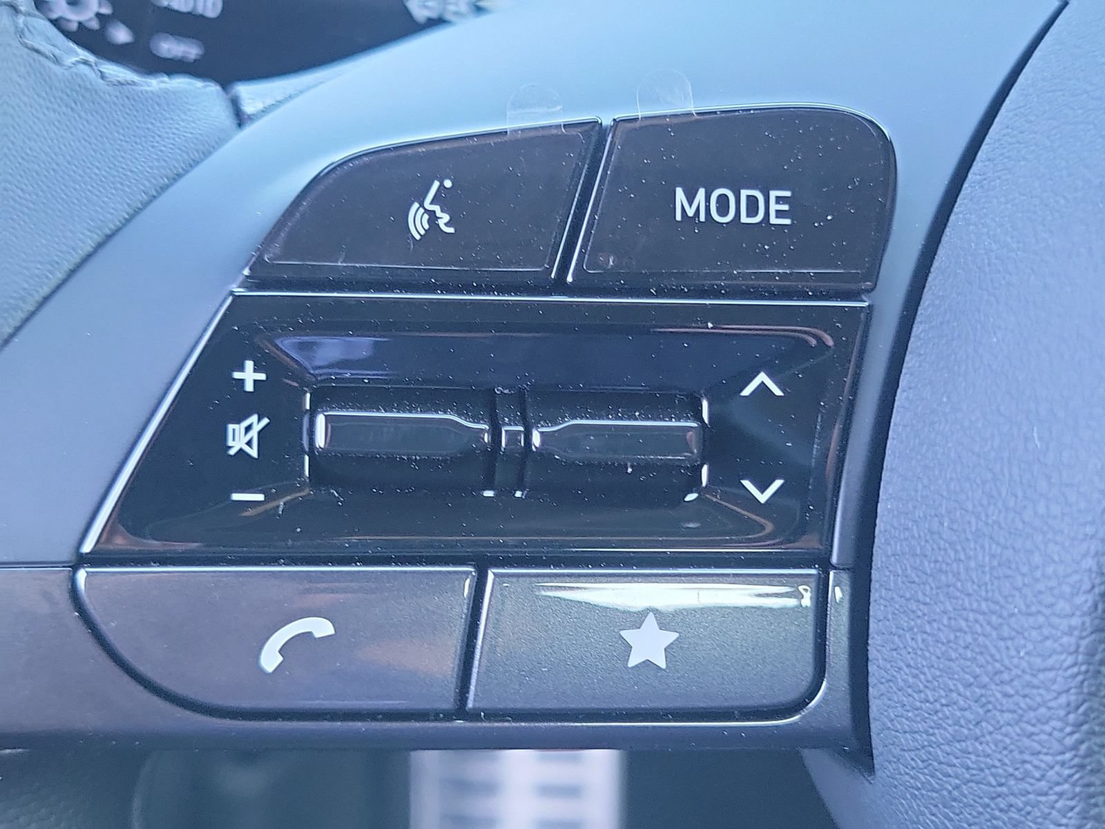 New 2026 Hyundai Elantra SEL Sport FWD image 8