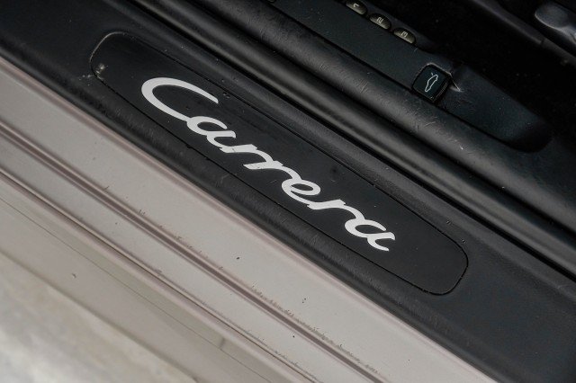 Used 2001 Porsche 911 Carrera 4 AWD/4WD image 40