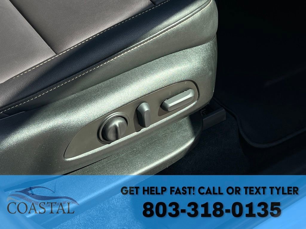Used 2023 Chevrolet Traverse LT FWD image 31
