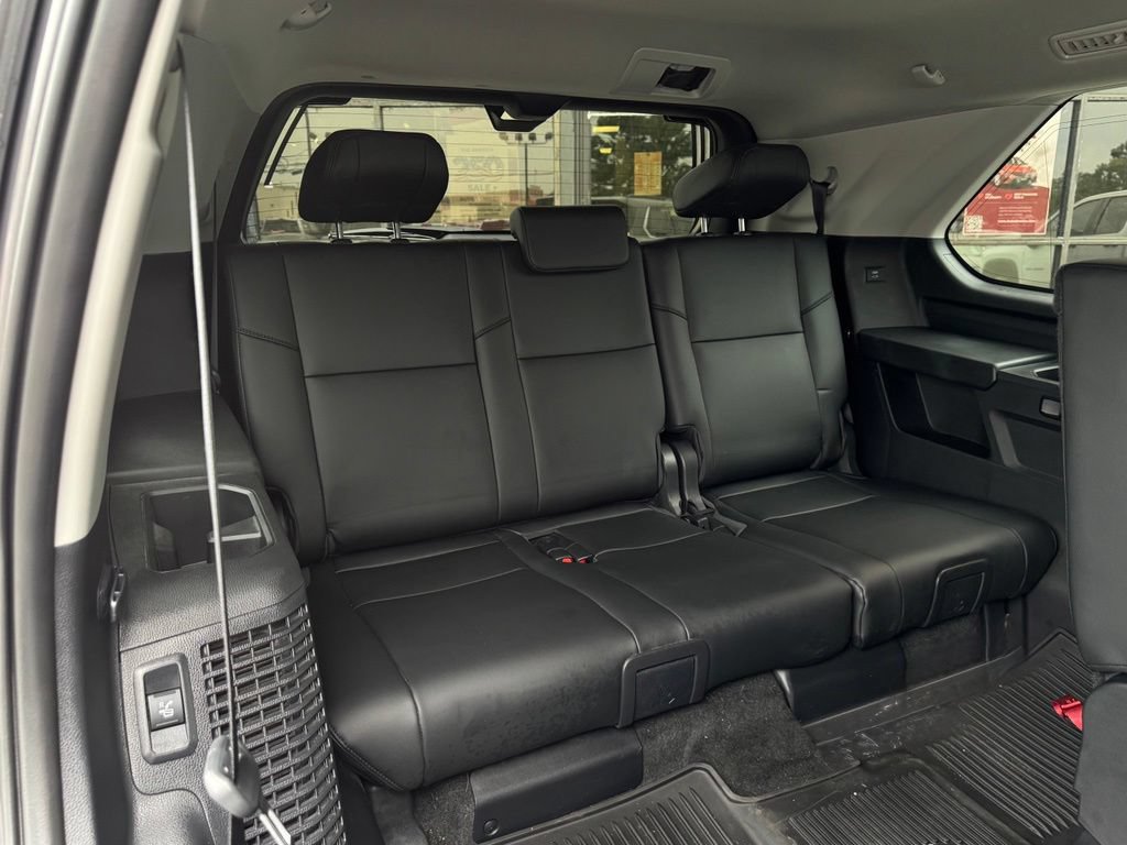 Used 2024 Toyota Sequoia SR5 w/ SR5 Premium Package AWD/4WD image 19