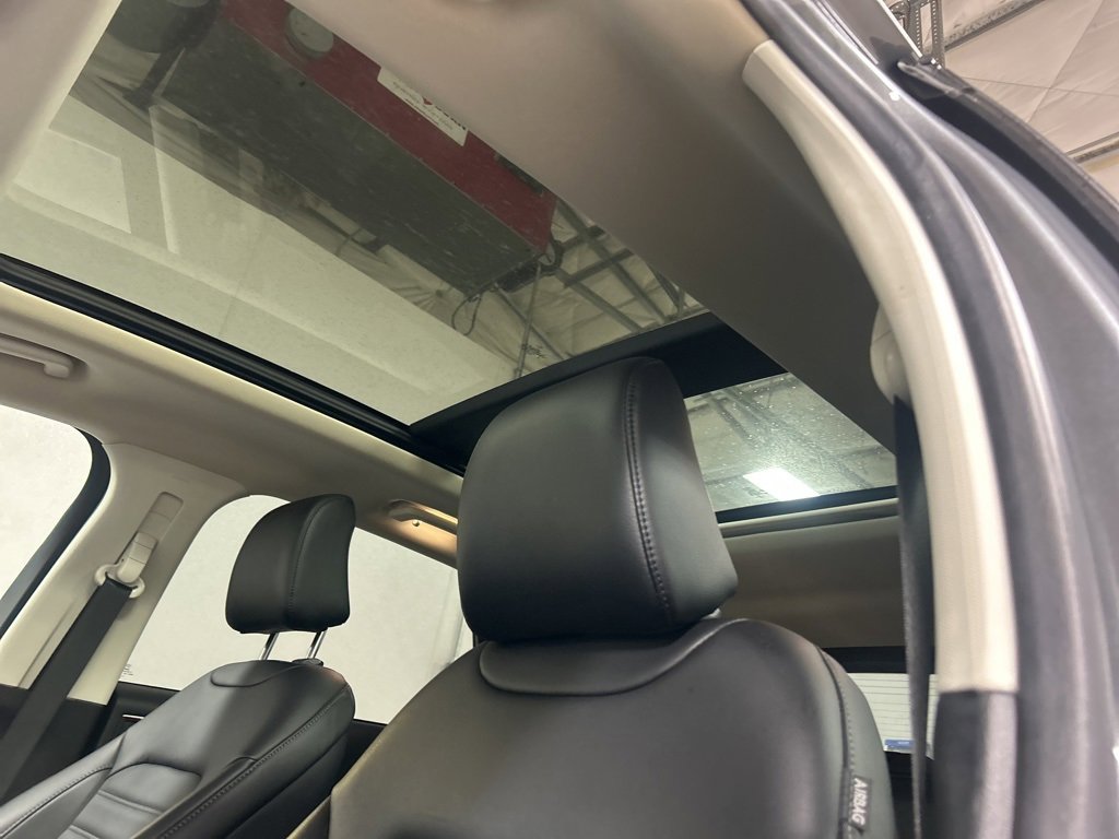 Certified 2022 Ford Edge SEL w/ Convenience Package image 8