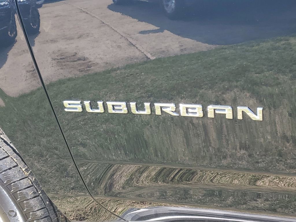 New 2026 Chevrolet Suburban LT w/ Comfort Package image 7